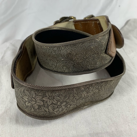 Awesome vintage  silver metallic mesh with brass tone belt x small - Picture 3 of 14